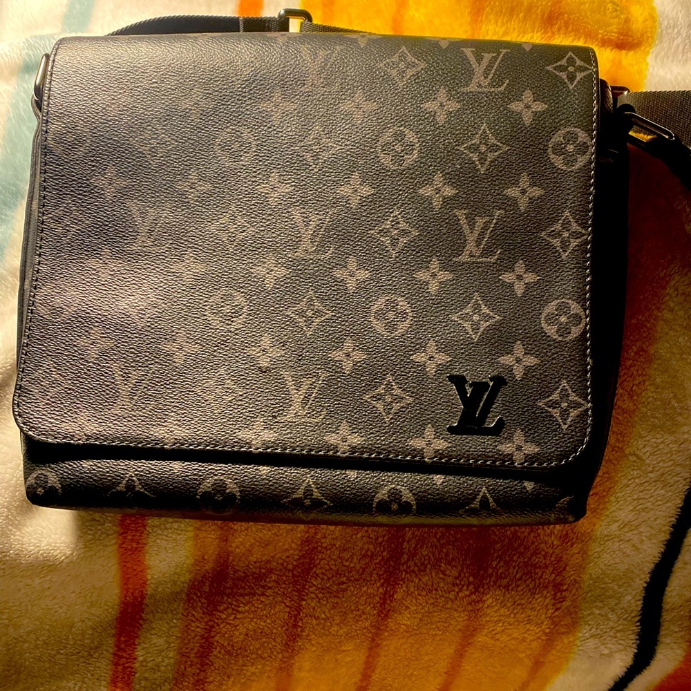 Lv man crossbody